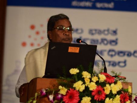 ಹಿಂದುಳಿದವರ ಏಳಿಗೆಯೇ ಗುರಿ, ಮಾಧ್ಯಮವಿಲ್ಲದೆ ಸರಕಾರವಿಲ್ಲ: ಸಿಎಂ