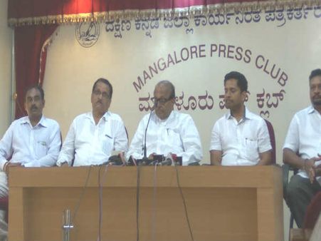 ಮತ್ತಷ್ಟು ಪುಢಾರಿಗಳ ರಾಸಲೀಲೆ ಬಯಲಾಗಲಿ : ಪೂಜಾರಿ