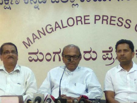 ಸಿದ್ದರಾಮಯ್ಯ ಅವರಿಗೆ ಜನಾರ್ದನ ಪೂಜಾರಿ ಮಂಗಳಾರತಿ!