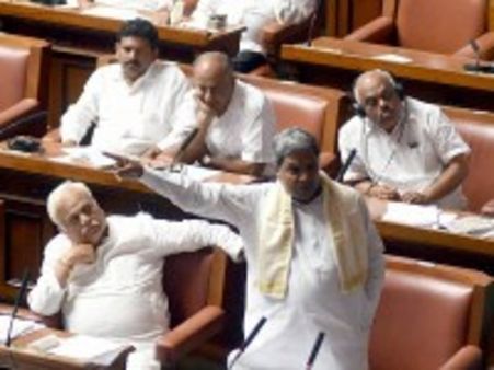 ಸಿಐಡಿಗೂ ಮುನ್ನ ತನ್ವೀರ್ ಗೆ ಕ್ಲೀನ್ ಚಿಟ್ ನೀಡಿದ ಸಿಎಂ ಸಿದ್ದು