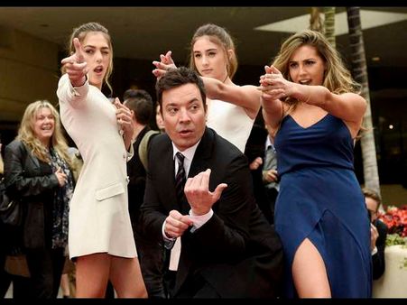 ಚಳಿಗಾಲದ ಬೆಳಗು, ಗೋಲ್ಡನ್ ಗ್ಲೋಬ್ ಸುಂದರಿಯರು...