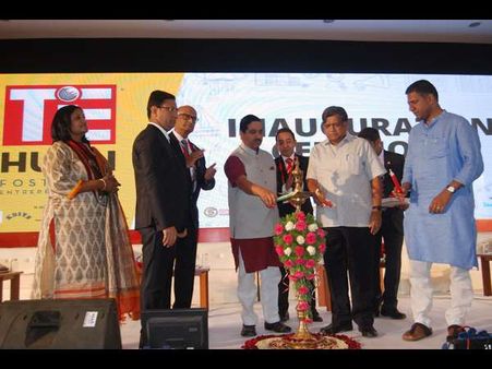 ಅಧಿಕಾರಿಗಳ ನಿರ್ಲಕ್ಷ್ಯದಿಂದ ಅಭಿವೃದ್ಧಿ ಕುಂಠಿತ: ಜಗದೀಶ್ ಶೆಟ್ಟರ್