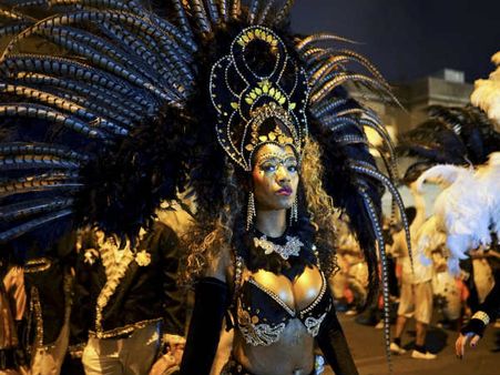 ಕುಣಿದು ದಣಿವ ಚೆಲುವೆ ಕಣ್ಣಲ್ಲೇ ಕೊಲ್ತಾಳಲ್ಲಪ್ಪೋ...