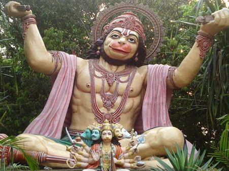 ಕಾದಂಬರಿಯಲ್ಲಿ ಡಿ-ಮಿಥಿಫೈ ಆದ ಅಂಶಗಳು