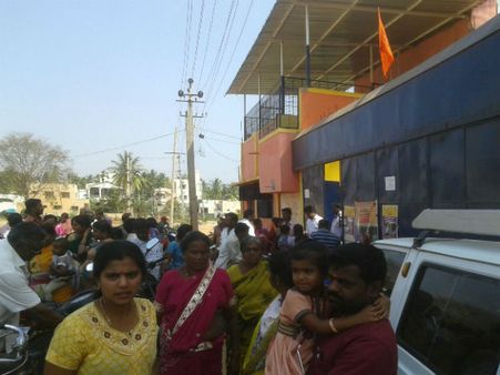 ಚಾಮರಾಜನಗರದಲ್ಲಿ ವದಂತಿ ಕೇಳಿ ಮಕ್ಕಳ ಮನೆಗೆ ಕರೆದೊಯ್ದ ಪೋಷಕರು