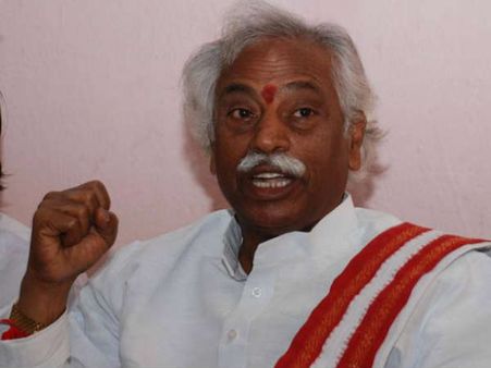 ಕೇಂದ್ರ ಸಚಿವ ಬಂಡಾರು ದತ್ತಾತ್ರೇಯ ರಾಜೀನಾಮೆ