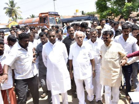 ಲೂಟಿ ಹಣದಿಂದ ಓಟು ಕೇಳಿದರೆ ಸುಮ್ಮನಿರೋಲ್ಲ: ಬಿಎಸ್ ವೈ