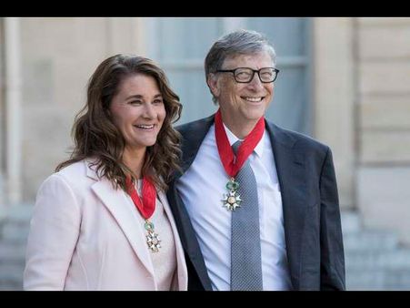 ಪಾಕಿಸ್ತಾನದಲ್ಲಿ ಫ್ಯಾಷನ್ ಷೋ, ಬಿಲ್ ಗೇಟ್ಸ್ ಗೆ ಸನ್ಮಾನ ಇತ್ಯಾದಿ... ಇತ್ಯಾದಿ!!