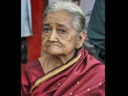 15ರೂ.ಗೆ ಊಟ ನೀಡುತ್ತಿದ್ದ 'ಅನ್ನದಾತೆ' ಅಜ್ಜಮ್ಮ ಇನ್ನಿಲ್ಲ