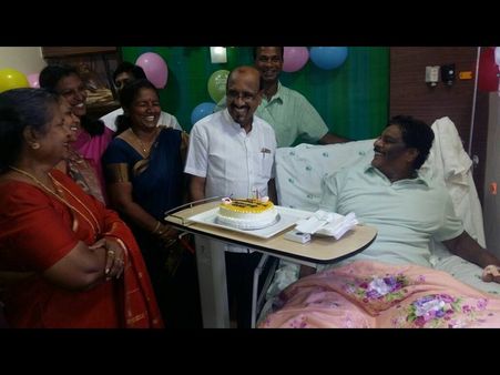 ಆಸ್ಪತ್ರೆಯಲ್ಲಿ 64ನೇ ಹುಟ್ಟು ಹಬ್ಬ ಆಚರಿಸಿಕೊಂಡ ಸಚಿವ ಮಹದೇವಪ್ಪ