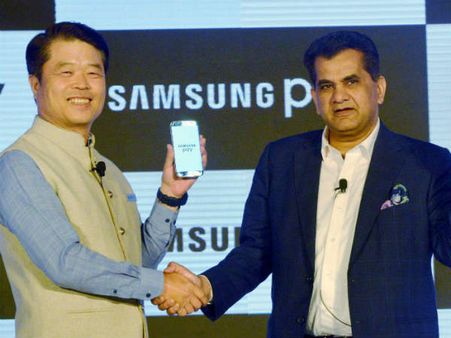 ಸದ್ಯದಲ್ಲೇ ಕ್ರೆಡಿಟ್, ಡೆಬಿಟ್ ಕಾರ್ಡ್ ಮಾಯ-ನೀತಿ ಆಯೋಗ ಸಿಇಒ