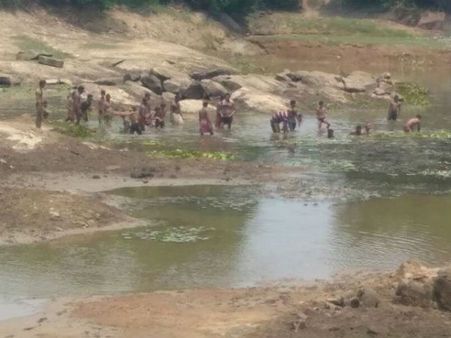 ಮೂಡುಬಿದಿರೆಯಲ್ಲಿ ಕುಡಿಯುವ ನೀರಿಗೆ ವಿಷವಿಕ್ಕಿ ಮೀನು ಬೇಟೆ