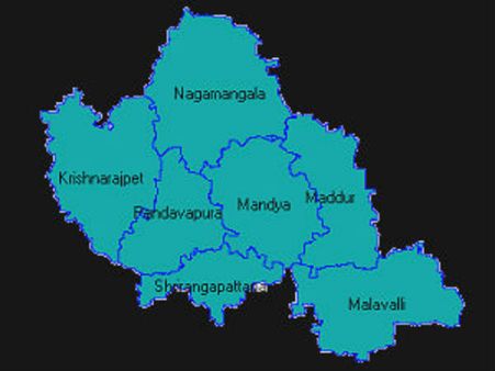 ನಿವೇಶನದಲ್ಲಿ ಸಿಕ್ಕ ನಿಧಿಯನ್ನು ಪೊಲೀಸರಿಗೊಪ್ಪಿಸಿದ ಮಹಾತಾಯಿ