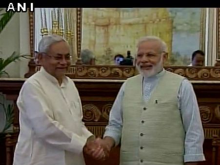 ಮೋದಿಯನ್ನು ಭೇಟಿಯಾಗಿ ಗಂಗೆಯ ಬಗ್ಗೆ ಚರ್ಚಿಸಿದ ನಿತಿಶ್