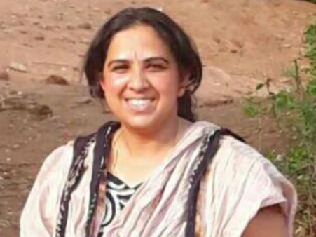 ಚಾಮರಾಜನಗರ: ದಕ್ಷ ಅಧಿಕಾರಿ ವರ್ಗಾವಣೆಯಲ್ಲಿ ರಾಜಕೀಯ?