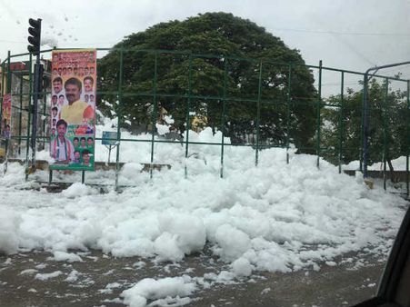 ವರ್ತೂರು ಕೆರೆಯಲ್ಲಿ ನೊರೆ: ಲಘುವಾಗಿ ಪ್ರತಿಕ್ರಿಯಿಸಿದ ಸಿಎಂ