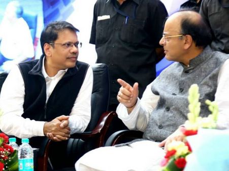 ಚಿತ್ರದುರ್ಗದ ಚಳ್ಳಕೆರೆಯ 'ಡಿಆರ್‌ಡಿಒ ಎಟಿಆರ್'ಗೆ ಜೇಟ್ಲಿ ಚಾಲನೆ