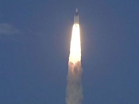 ಇಸ್ರೋದಿಂದ 'ಜಿಎಸ್‌ಎಲ್‌ವಿ ಮಾರ್ಕ್-3’ ಯಶಸ್ವೀ ಉಡಾವಣೆ