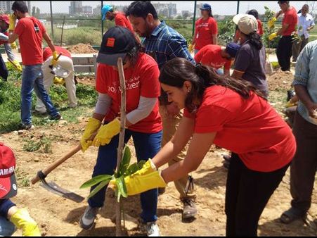 ಬೆಂಗಳೂರು ದೊಡ್ಡಕೆರೆ ಆವರಣದಲ್ಲಿ ಸಸಿ ನೆಟ್ಟು ಪರಿಸರ ದಿನ ಆಚರಣೆ