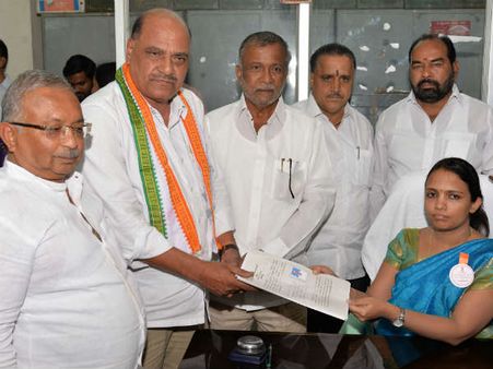 ಮೈಸೂರು: 32ನೇ ವಾರ್ಡ್ ಚುನಾವಣೆಗೆ ಉಮೇದುವಾರಿಕೆ ಸಲ್ಲಿಕೆ