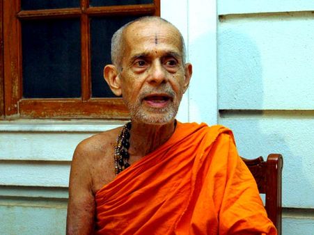 ಲಿಂಗಾಯತ ಧರ್ಮ: 'ಅಲ್ಪಸಂಖ್ಯಾತರಾಗುವುದು ಸುಲಭವಲ್ಲ' - ಪೇಜಾವರ ಶ್ರೀ