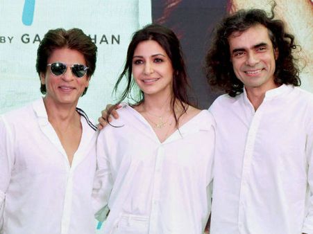 ಶಾರುಕ್-ಅನುಷ್ಕಾ ಜೋಡಿಯ ಸಿನಿಮಾ ಹಾಡು ಬಿಡುಗಡೆ, ಗುಜರಾತಿನ ಮಳೆ