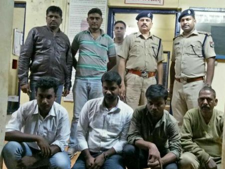 ಹುಬ್ಬಳ್ಳಿ: ನೌಕರಿ ವಂಚನೆ, ರೈಲ್ವೆ ನೌಕರ ಸೇರಿ ನಾಲ್ವರ ಬಂಧನ