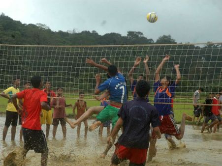 ರಾಜ್ಯ ಮಟ್ಟದ ಕೆಸರು ಗದ್ದೆ ಕ್ರೀಡಾಕೂಟದಲ್ಲೇನಿದೆ?