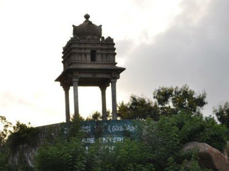 ಮೈಸೂರು ದಸರಾ ವೈಭವ ಸವಿಯಲು ಚಾಮುಂಡಿಬೆಟ್ಟದಲ್ಲಿ ಟೆಲಿಸ್ಕೋಪ್