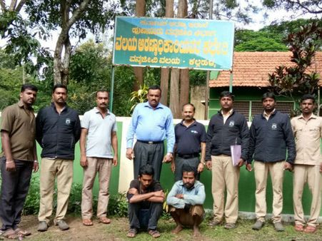 ನಾಗರಹೊಳೆ ಉದ್ಯಾನದಲ್ಲಿ ತೇಗದ ಮರ ಕದಿಯಲೆತ್ನಿಸಿದ ಇಬ್ಬರ ಬಂಧನ