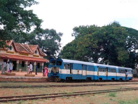 ಶಿಡ್ಲಘಟ್ಟದ ರೈಲ್ ಕಾರ್ ದಿನಗಳು, ಕೆ ವಿಶ್ವನಾಥ್ ರ 'ಸಿರಿವೆನ್ನೆಲ'