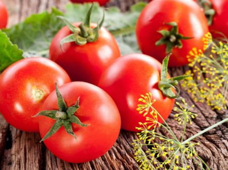 ಟೊಮ್ಯಾಟೋ ಕಾಯಲು ಭದ್ರತಾ ಸಿಬ್ಬಂದಿ