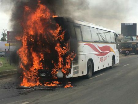 ಚೆನ್ನೈ : ಕೆಎಸ್ಆರ್‌ಟಿಸಿ ಐರಾವತ ಬಸ್ಸಿಗೆ ಬೆಂಕಿ, ಪ್ರಯಾಣಿಕರು ಪಾರು