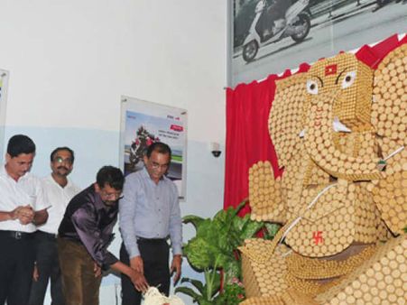 ಉಡುಪಿಯಲ್ಲಿ ಬಿಸ್ಕೆಟ್ ನಲ್ಲಿ ಮೂಡಿದ ಗಣಪನ ಕಲಾಕೃತಿ