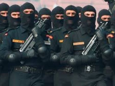 ಬಾಬಾ ರಾಮ್ ದೇವ್, ಅಮೃತಾನಂದ ಮಯಿಯ ವಿಐಪಿ ಭದ್ರತೆಗೆ ಕುತ್ತು?