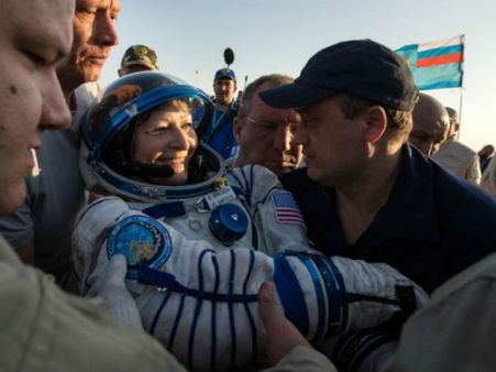 ಬಾಹ್ಯಾಕಾಶದಿಂದ ಹಿಂತಿರುಗಿದ ಪೆಗ್ಗಿ ವಿಟ್ಸನ್ ದು ಎಷ್ಟೊಂದು ದಾಖಲೆ!