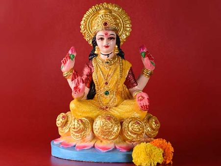 ಐಶ್ವರ್ಯ ಪ್ರಾಪ್ತಿಗೆ ದೀಪಾವಳಿ ಅಮಾವಾಸ್ಯೆಯ ಲಕ್ಷ್ಮಿ ಪೂಜೆ ವಿಧಾನ 