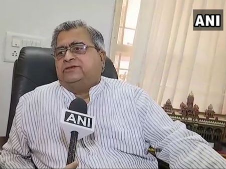 ಶಾಸಕರಿಗೆ ಚಿನ್ನದ ಬಿಸ್ಕೆಟ್ ಇಲ್ಲ : ಕೆಬಿ ಕೋಳಿವಾಡ್