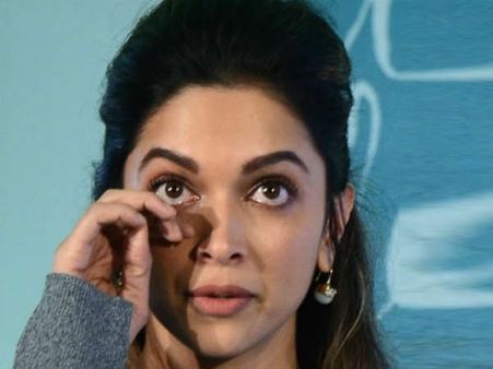 ಅಪ್ಪ ಪ್ರಕಾಶ್ ಪತ್ರ ನೋಡಿ ಕಣ್ಣೀರಿಟ್ಟ ದೀಪಿಕಾ: ಅಂಚೆ ದಿನದ ವಿಶೇಷ