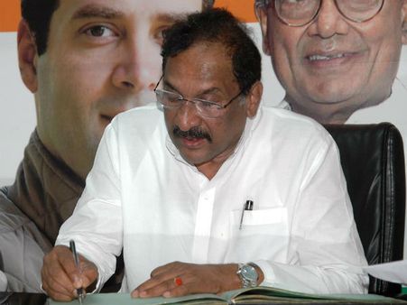 ಕೆ.ಜೆ.ಜಾರ್ಜ್ ವಿರುದ್ಧ ಹೋರಾಟ, ಬಿಜೆಪಿಯಲ್ಲೇ ಎರಡು ವಾದ!