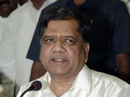 ಡಾ. ನಂಜುಂಡಪ್ಪ ವರದಿಯ ಮರುಮೌಲ್ಯಮಾಪನವಾಗಬೇಕು: ಶೆಟ್ಟರ್