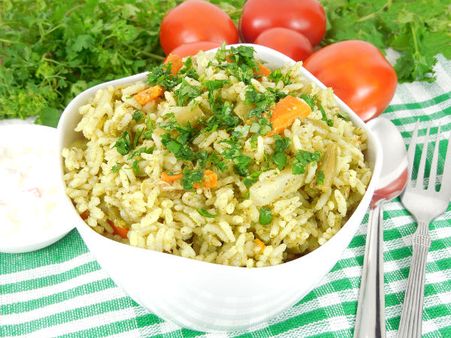 'ಹಿಂದಿ' ಖಿಚಡಿಗೆ ಉಪ್ಪಿಟ್ಟು, ಚಿತ್ರಾನ್ನ ಭಾರೀ ಪೈಪೋಟಿ!