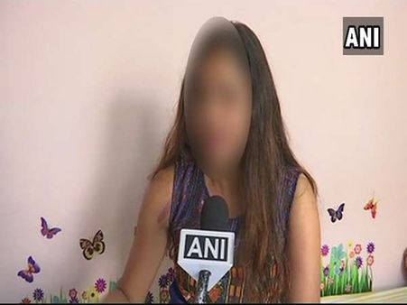 ಟಾಯ್ಲೆಟ್ ಕ್ಲೀನ್ ಇಲ್ಲ ಅಂದಿದ್ದಕ್ಕೆ ಏರ್ ಏಷ್ಯಾ ಸಿಬ್ಬಂದಿಯಿಂದ ಅತ್ಯಾಚಾರದ ಬೆದರಿಕೆ!