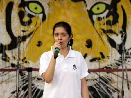 ಸಮಸ್ಯೆಗಳ ಬೆಟ್ಟ ಹತ್ತಿ ಕನ್ನಡ ಧ್ವಜ ಹಾರಿಸೋಣ ಬನ್ನಿ!