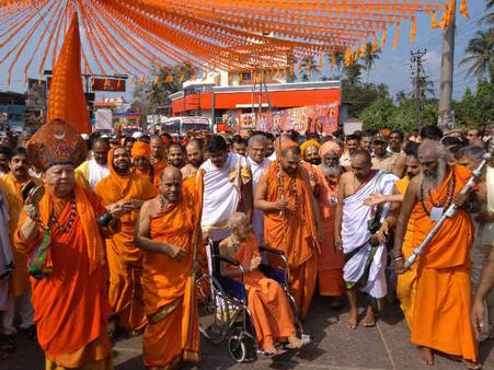 ಆರ್.ಎಸ್.ಎಸ್ ಮತ್ತು ಸಾಧುಗಳು ಮನುಸ್ಮೃತಿಯನ್ನು ಒಪ್ಪುವುದಿಲ್ಲ:ಪೇಜಾವರ ಶ್ರೀ