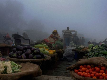 ಅರ್ಧ ಶತಕದ ಗಡಿ ದಾಟಿದ ತರಕಾರಿಗಳ ಬೆಲೆ!