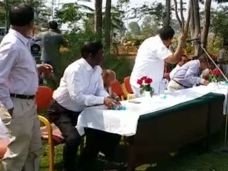 ಬೆಳಗಾವಿ : ಅರಣ್ಯ ಸಚಿವರ ಮೇಲೆ ಹೆಜ್ಜೇನು ದಾಳಿ