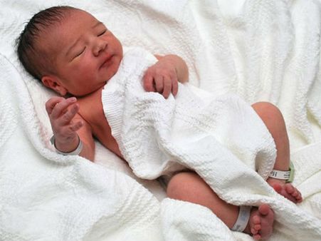 ಗಂಡು ಮಗುವಿಗಾಗಿ ತಾಯಂದಿರ ಪಟ್ಟು , ಡಿಎನ್‌ಎ ಪರೀಕ್ಷೆಗೆ ಚಿಂತನೆ