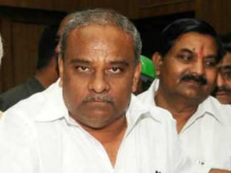 ಉಮೇಶ್ ಕತ್ತಿ ಹೇಳಿಕೆಗೆ ವಿರೋಧ: ಚಿಕ್ಕೋಡಿ, ಹುಕ್ಕೇರಿ ಬಂದ್