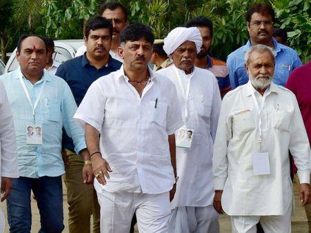 ಬೆಂಗಳೂರು ರೆಸಾರ್ಟಿಗೆ ಬಂದಿದ್ದ ಗುಜರಾತ್ ಶಾಸಕರು ಚುನಾವಣೆ ಗೆದ್ರಾ?